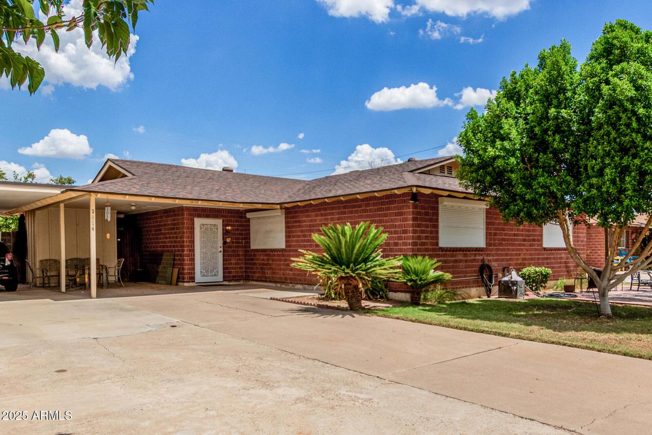 3514 W Tuckey Ln., Phoenix, AZ 85019