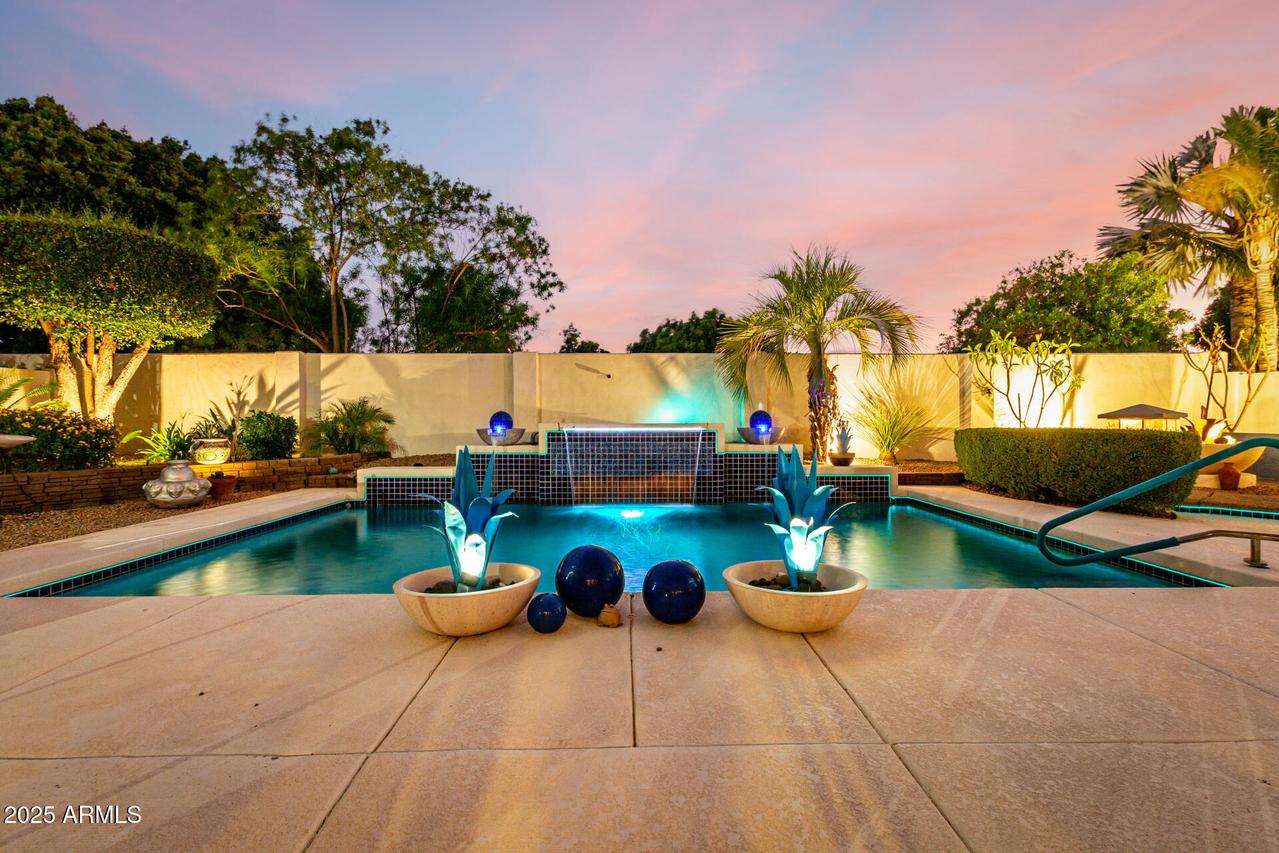 12480 N 57th Dr., Glendale, AZ 85304
