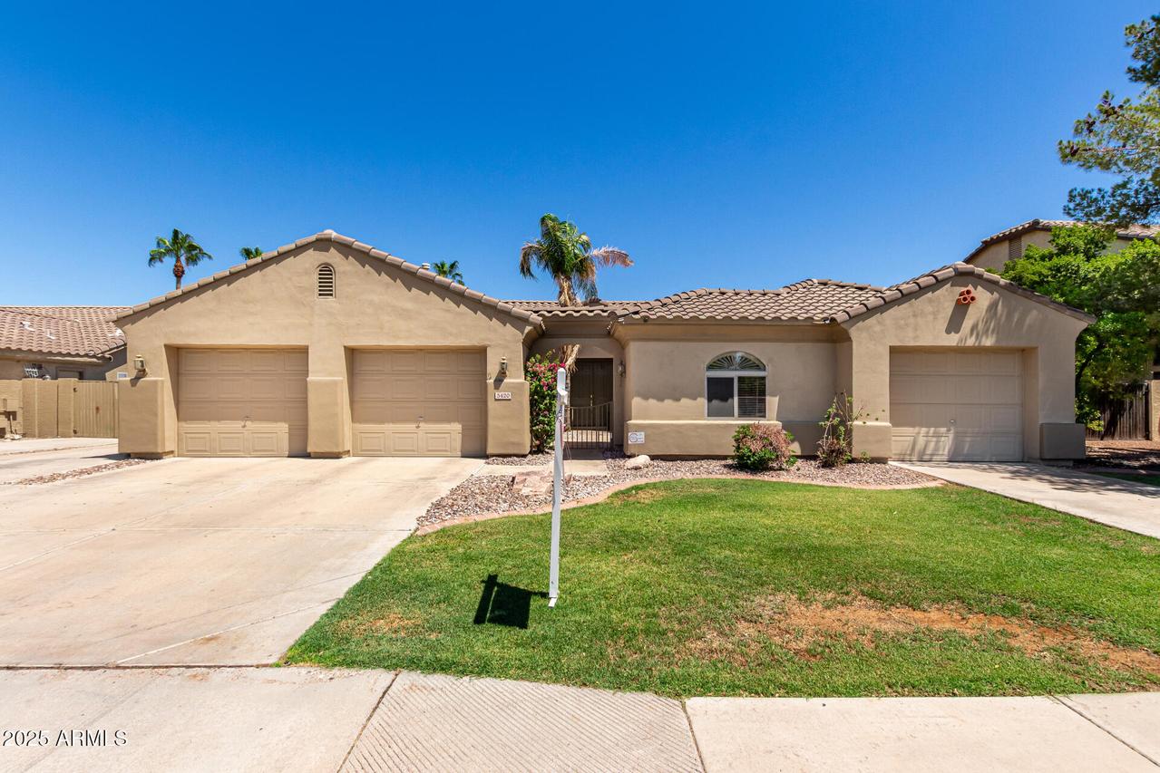 5420 E Holmes Ave., Mesa, AZ 85206