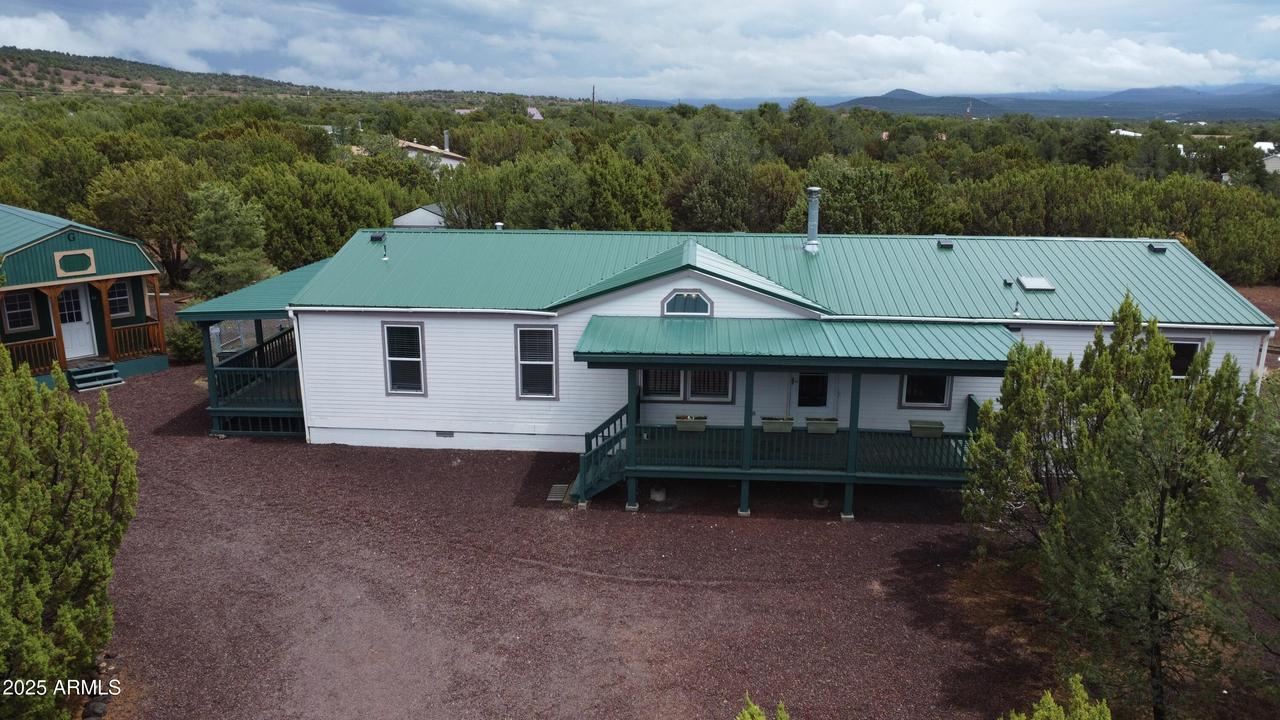 28 Cr 3205, Vernon, AZ 85940