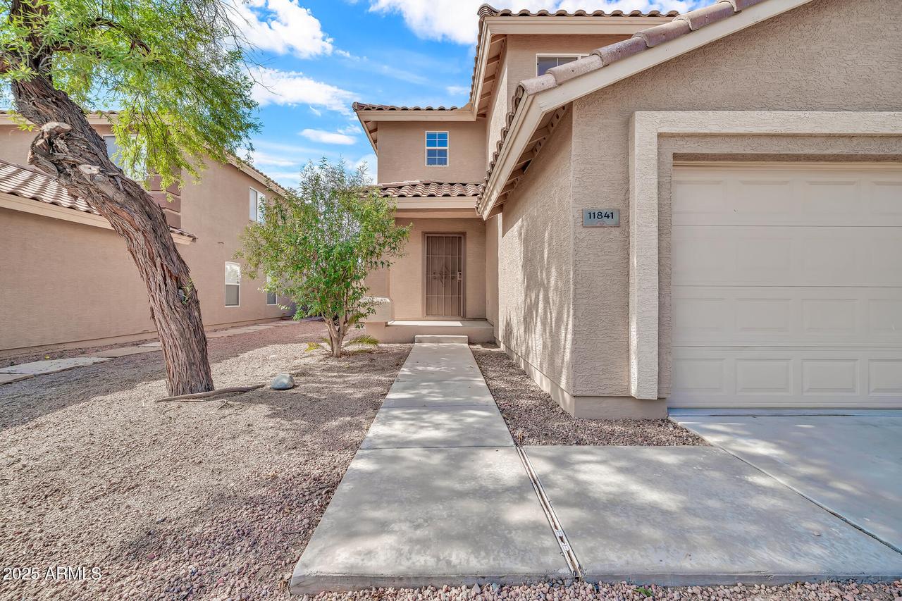 11841 W Paradise Dr., El Mirage, AZ 85335