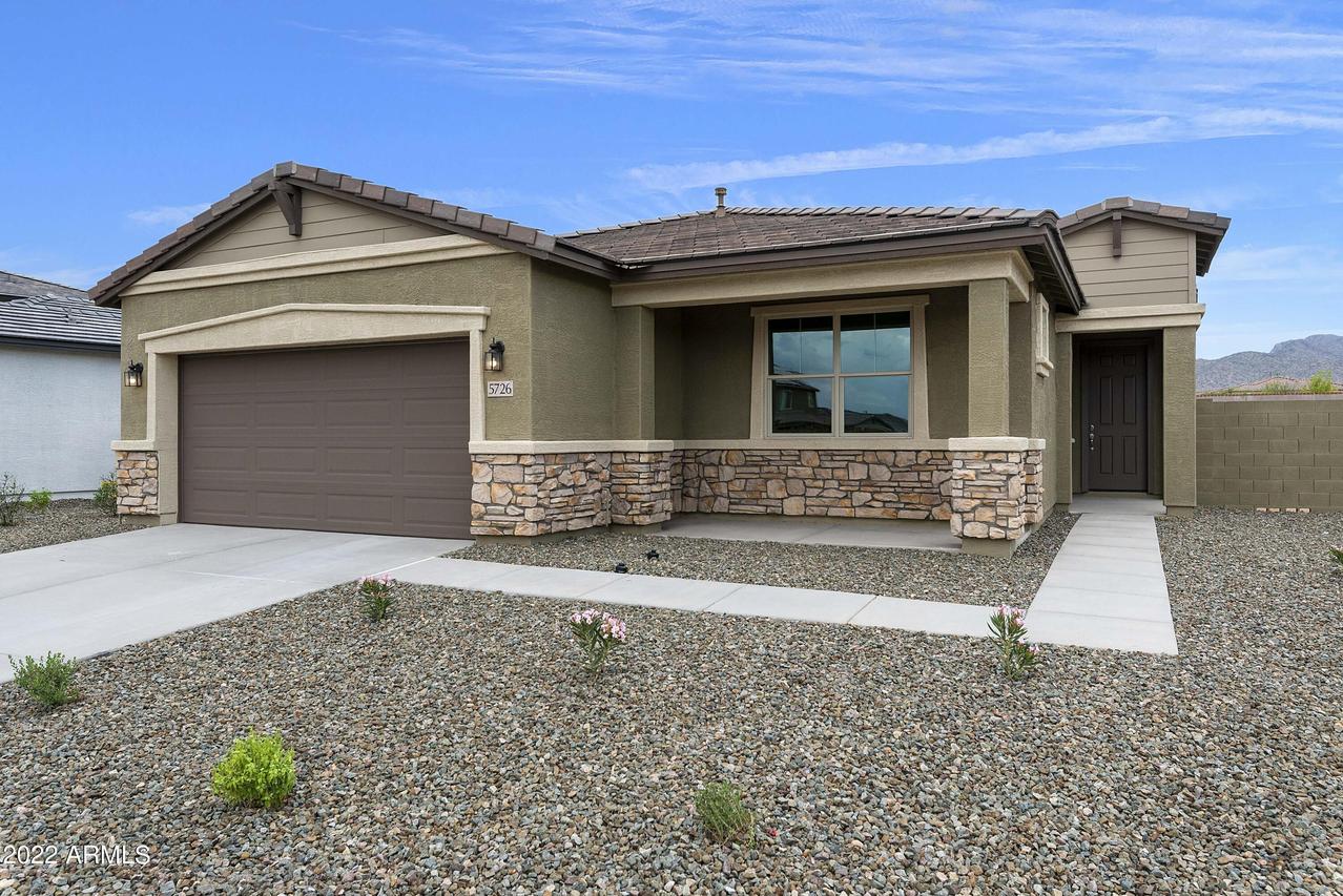 5726 N 188th Ln., Litchfield Park, AZ 85340