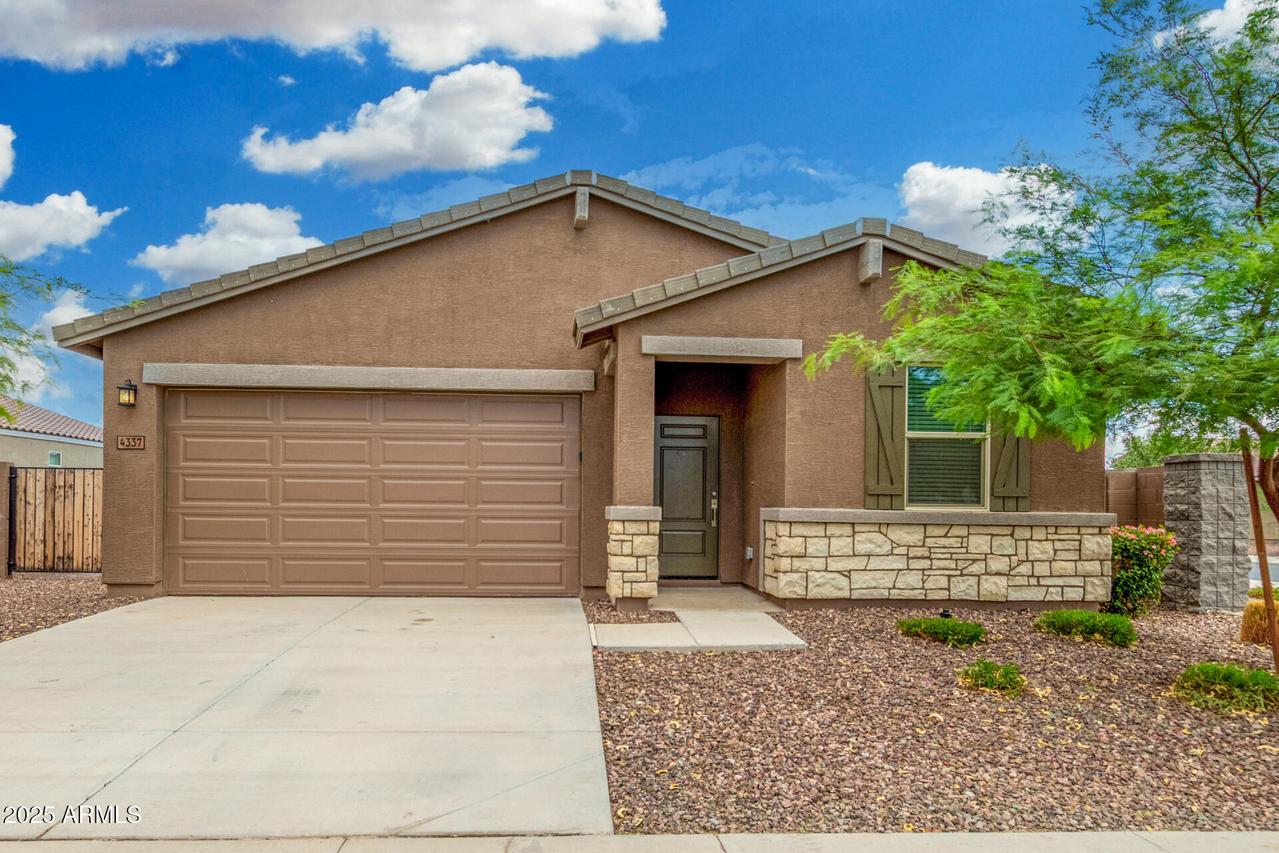 4337 E Gallop Tr., San Tan Valley, AZ 85140