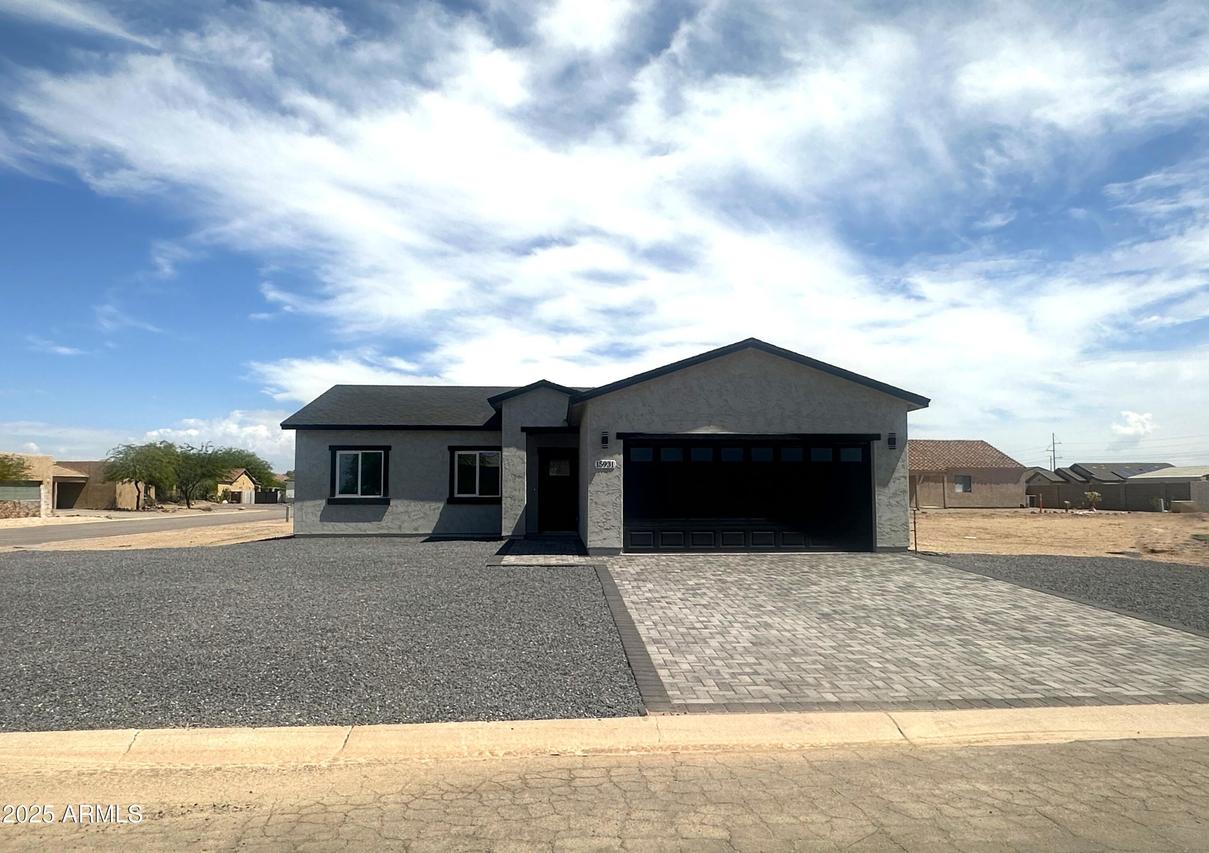 15931 S Fischer Pl., Arizona City, AZ 85123