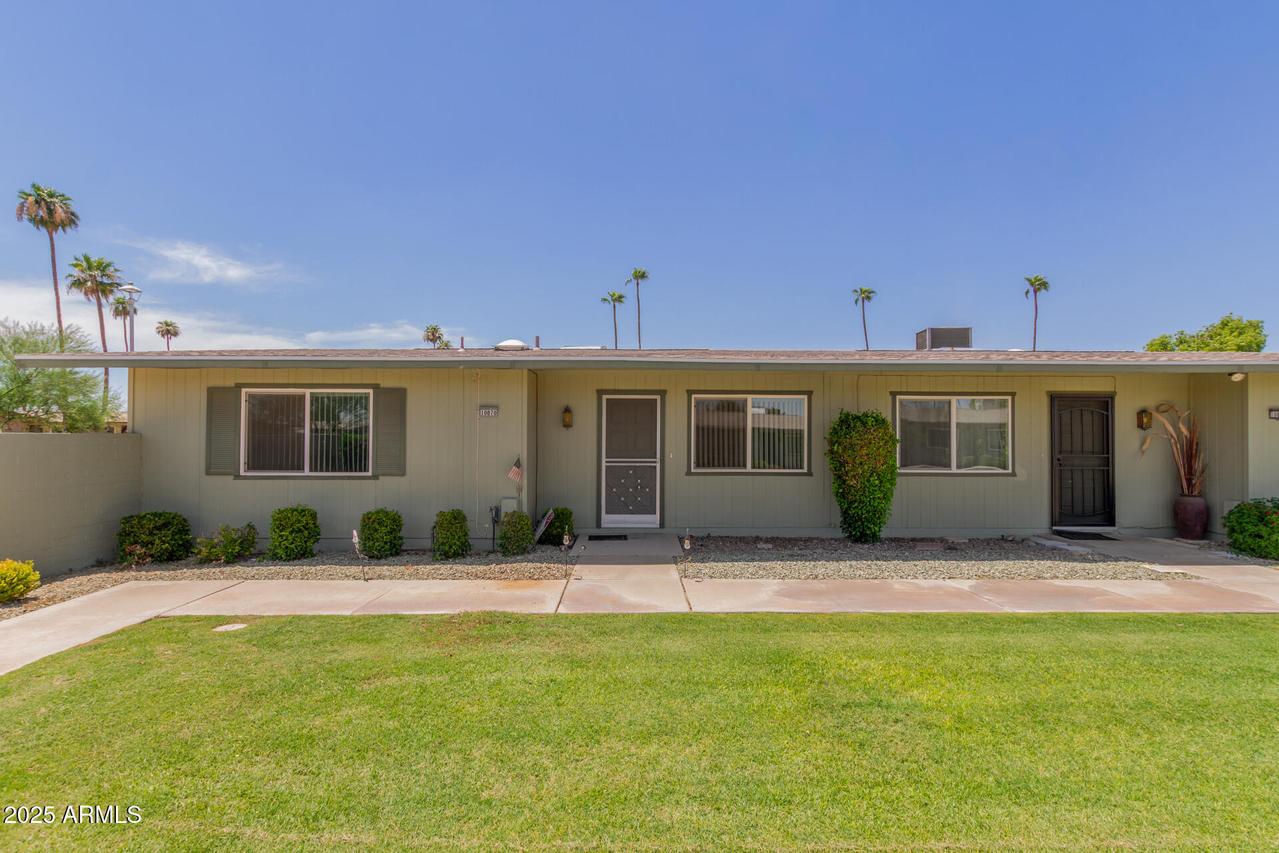 10870 W Santa Fe Dr., Sun City, AZ 85351