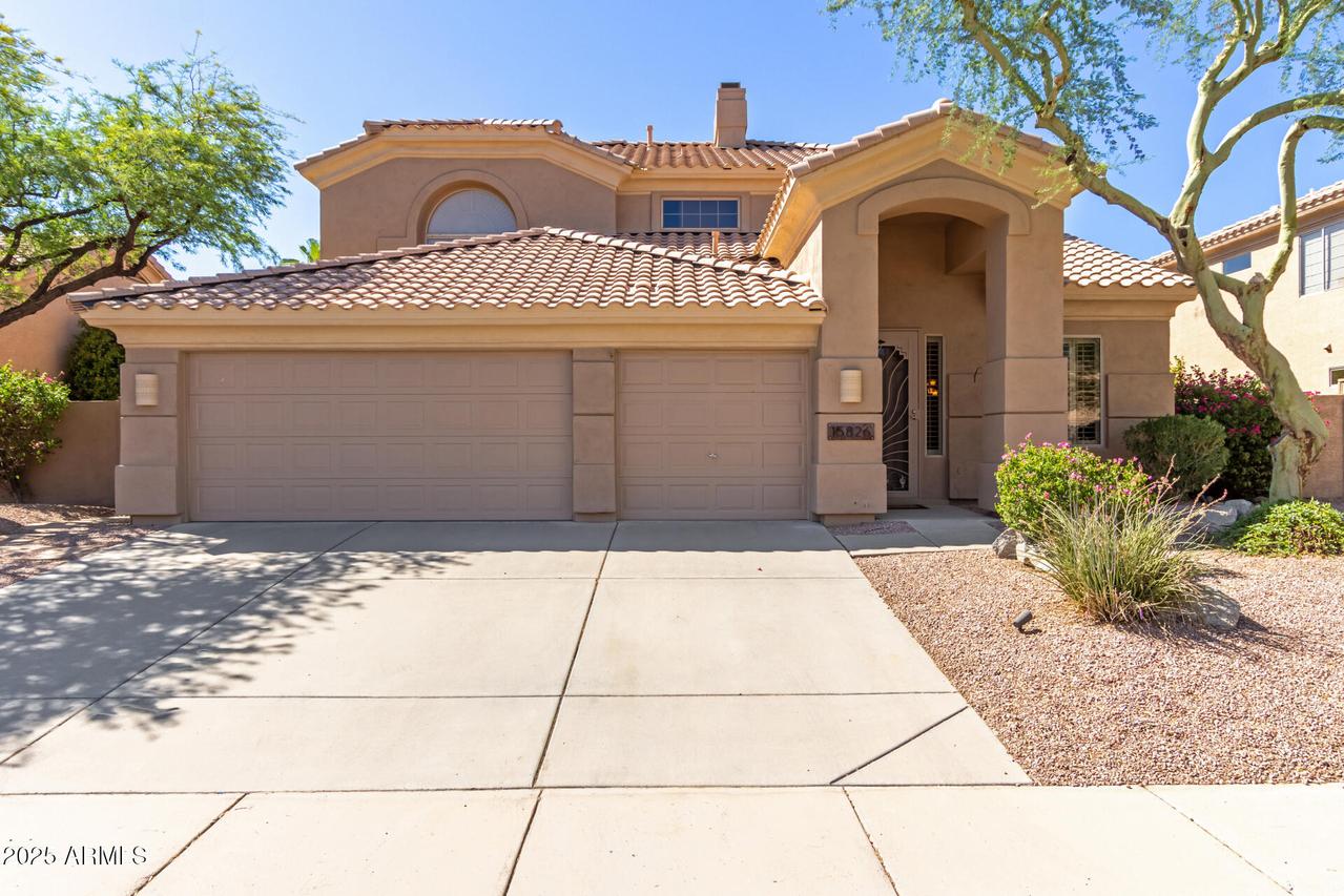 15826 S 1st Ave., Phoenix, AZ 85045