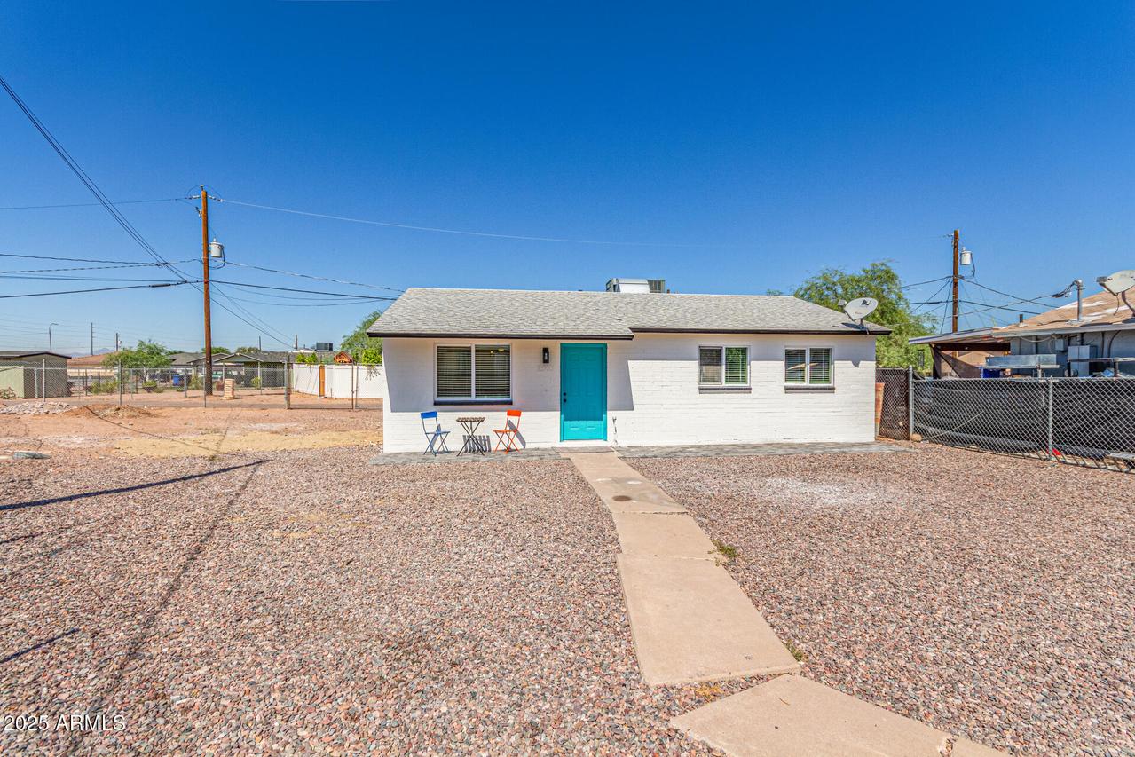 2503 E Southgate Ave., Phoenix, AZ 85040