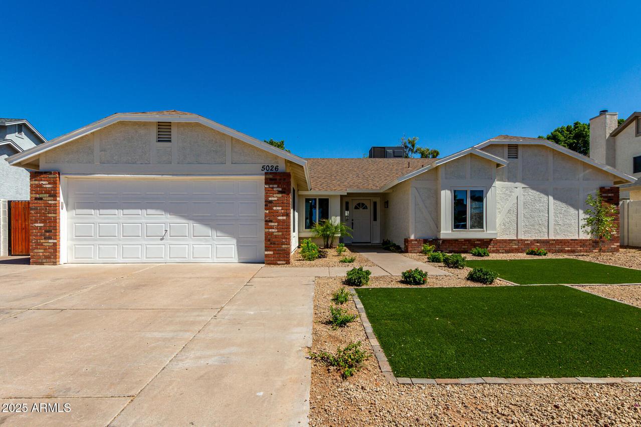 5026 E Dallas St., Mesa, AZ 85205