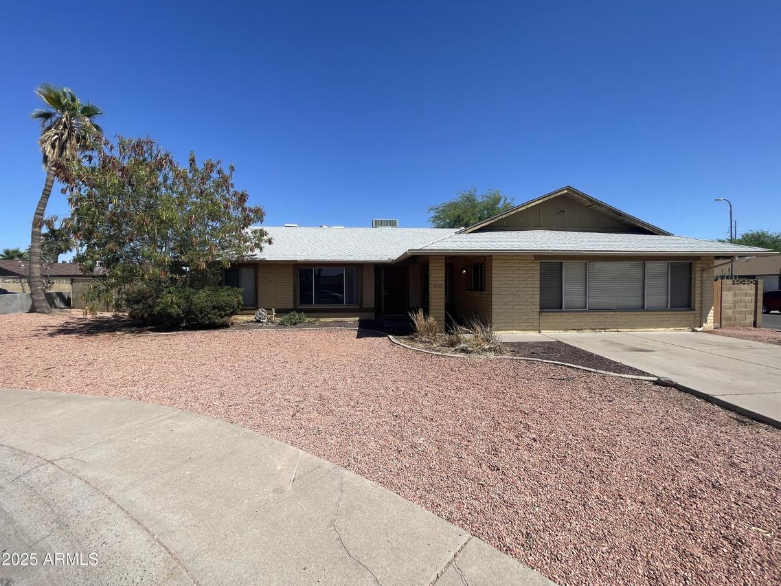 5729 N 48th Ln., Glendale, AZ 85301