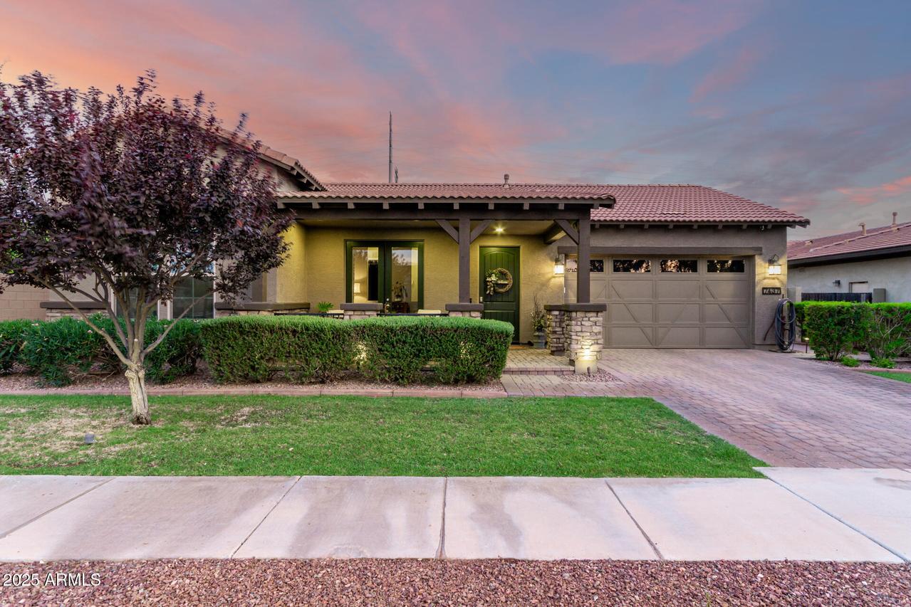 7437 E Posada Ave., Mesa, AZ 85212