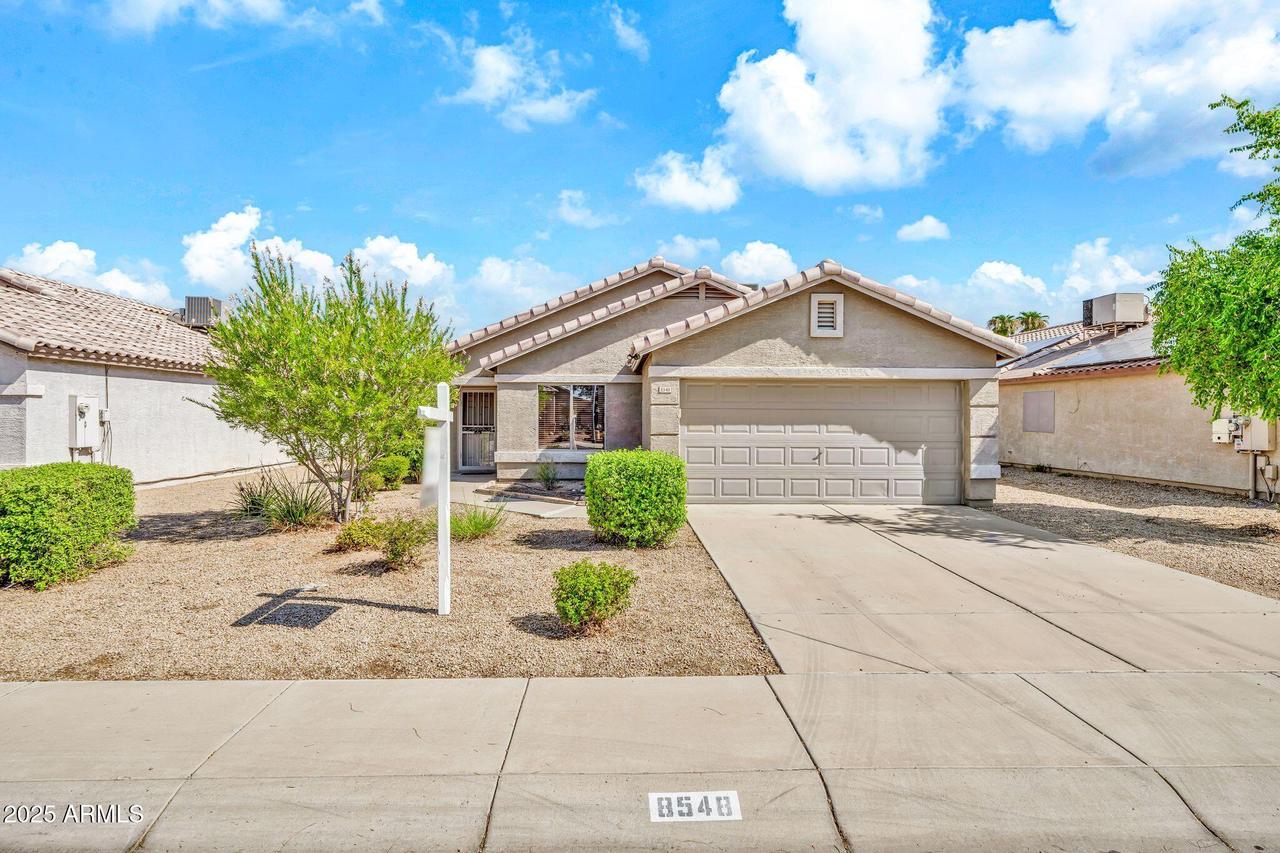 8548 W Mission Ln., Peoria, AZ 85345