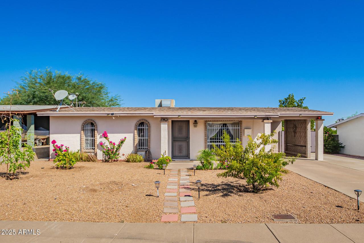 15618 N 21st St., Phoenix, AZ 85022
