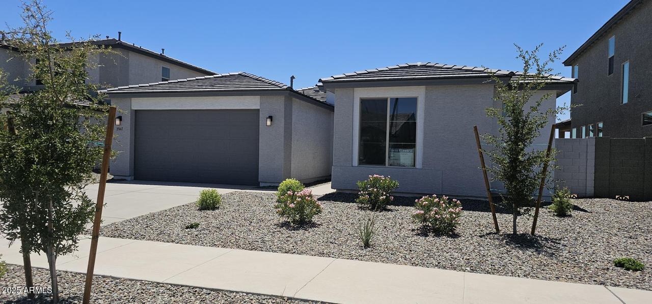 15667 W Mercer Ln., Surprise, AZ 85379