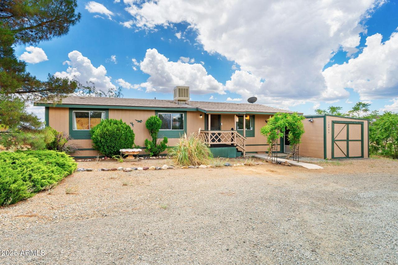 12955 E Border St., Mayer, AZ 86333