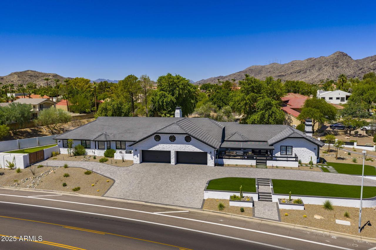 3533 E Suncrest Ct., Phoenix, AZ 85044