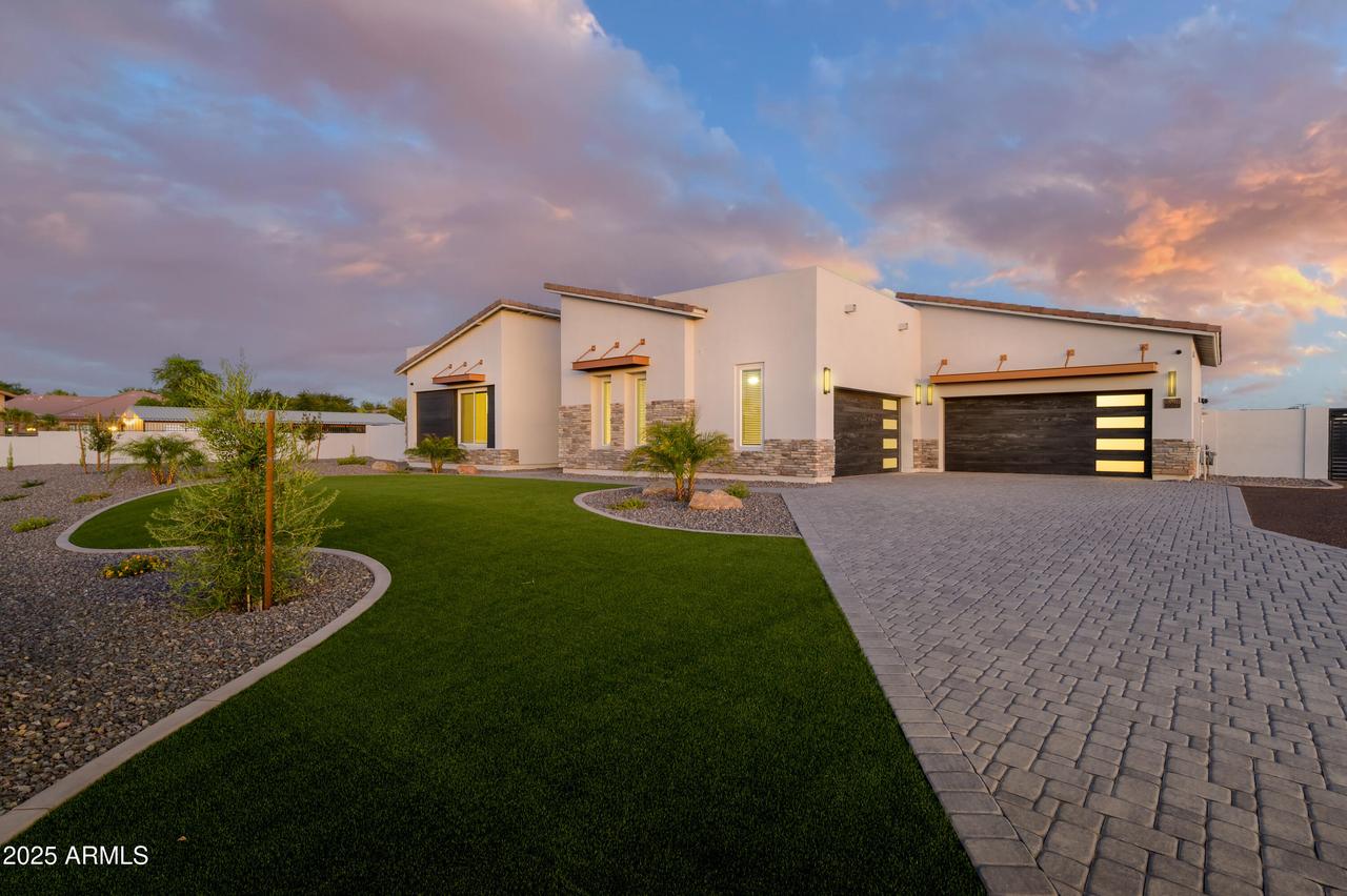 18911 E Country Meadows Ct., Queen Creek, AZ 85142