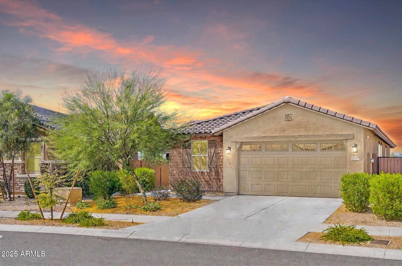 2187 W Burnside Tr., Phoenix, AZ 85085