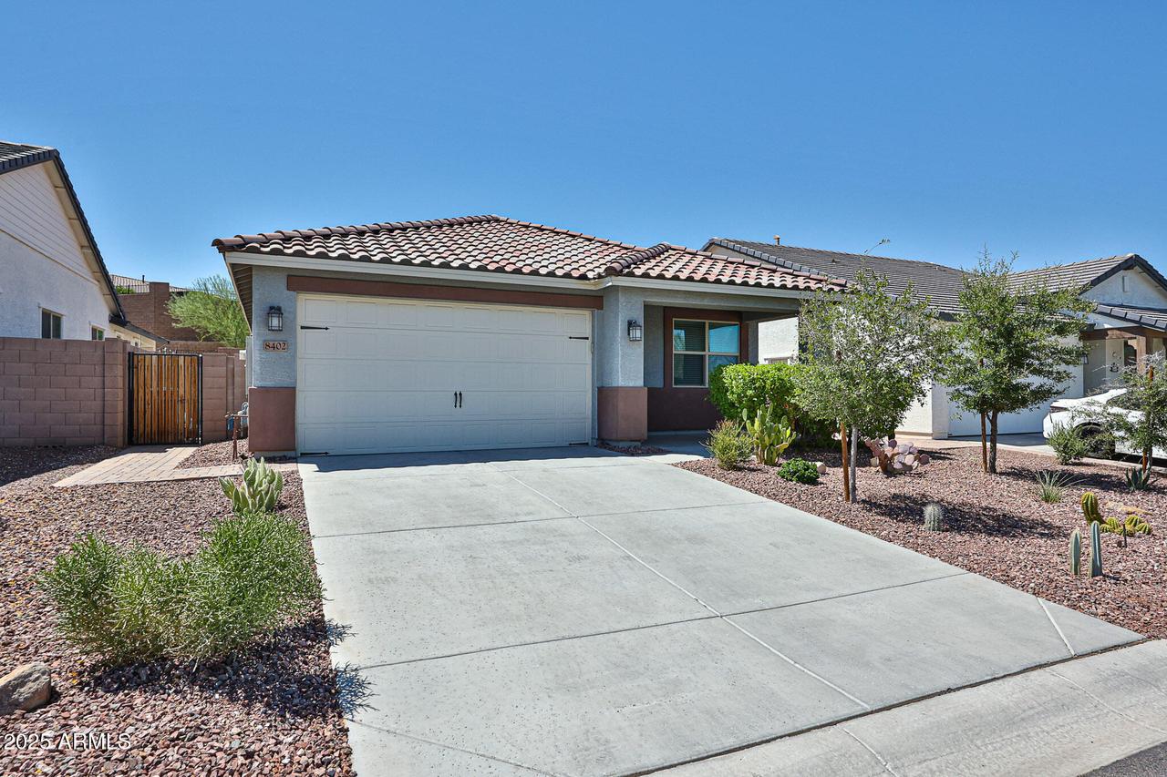 8402 S 164th Dr., Goodyear, AZ 85338