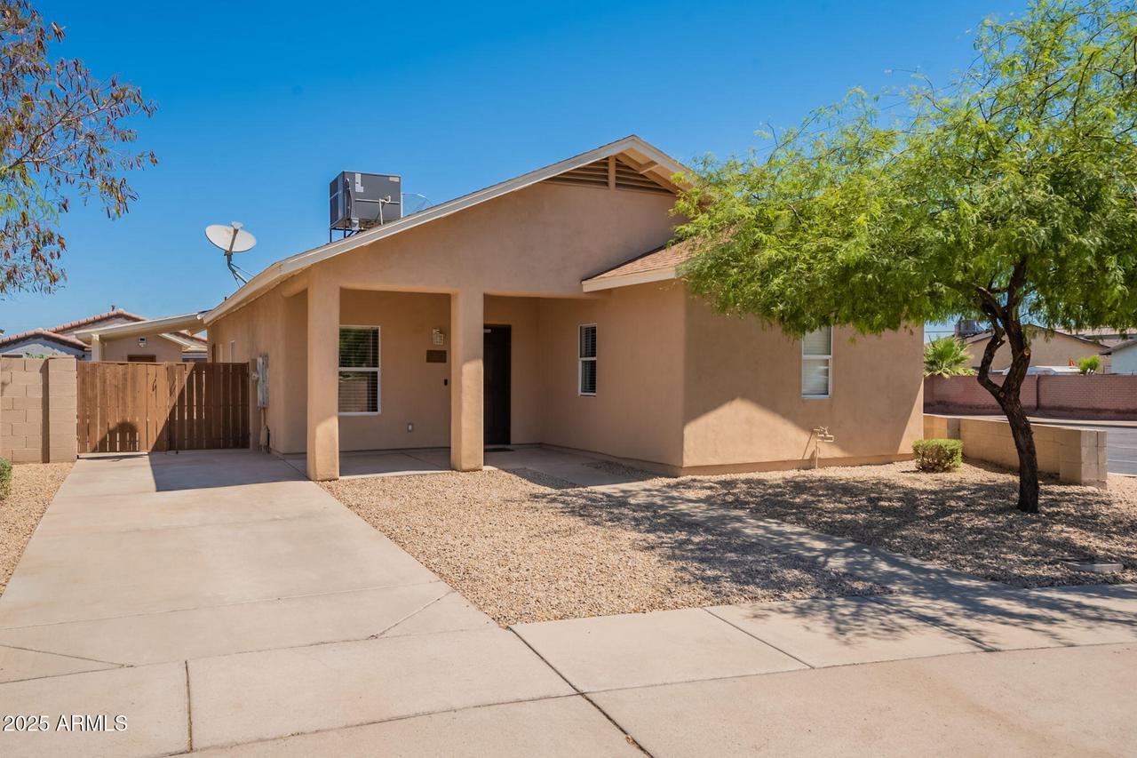 1550 E Saint Anne Ave., Phoenix, AZ 85042