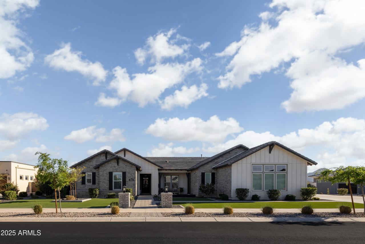 19901 E Country Meadows Dr., Queen Creek, AZ 85142