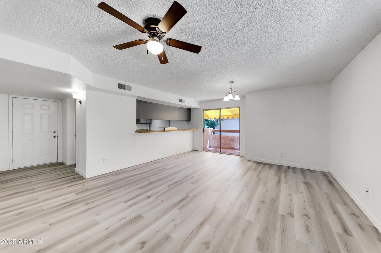 8847 N 8th St. #205, Phoenix, AZ 85020