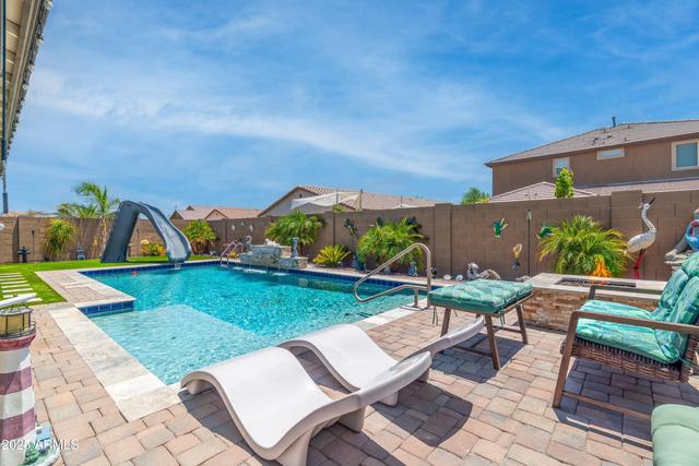 New Homes with Master Bedrooms on the 1st Floor in Goodyear: July 26th to August 1st