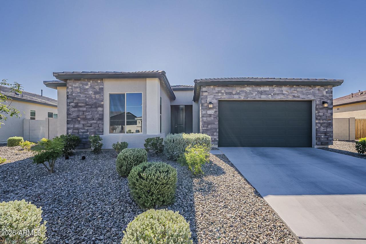 5528 N 193rd Ave., Litchfield Park, AZ 85340
