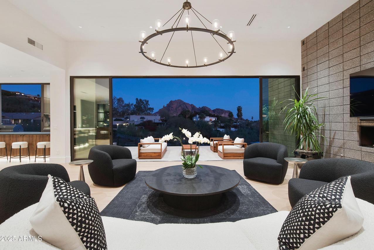 4117 E Keim Dr., Paradise Valley, AZ 85253