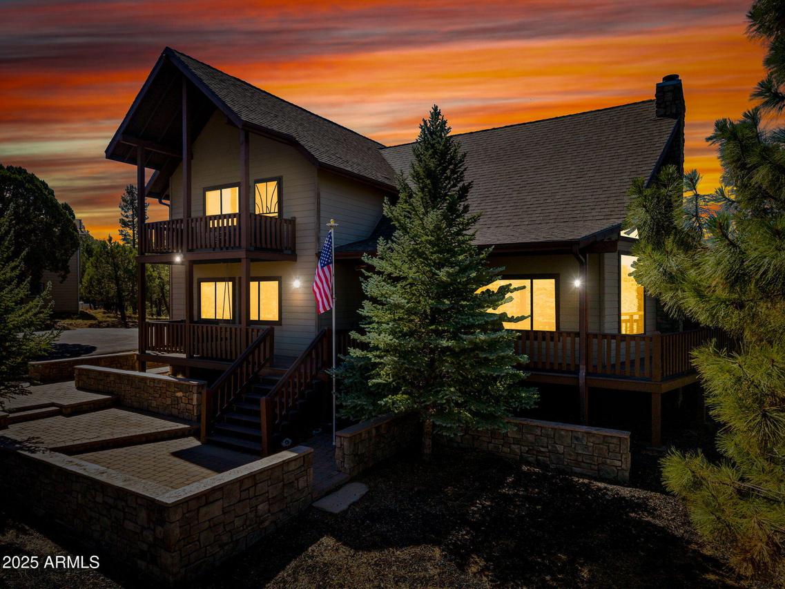 2321 Chandelle Ln., Overgaard, AZ 85933