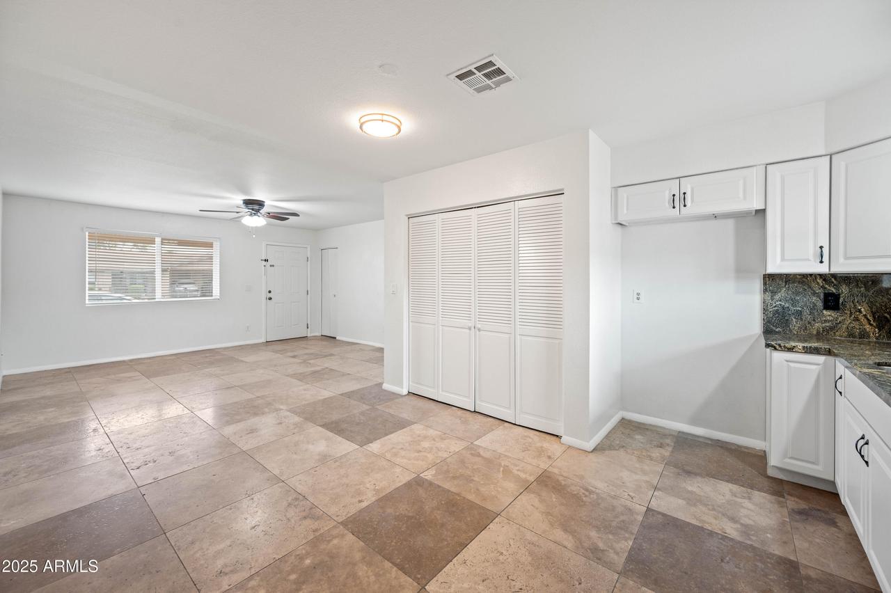 2946 W Villa Maria Dr., Phoenix, AZ 85053