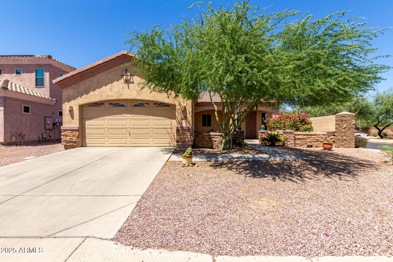 25190 W Parkside Ln., Buckeye, AZ 85326