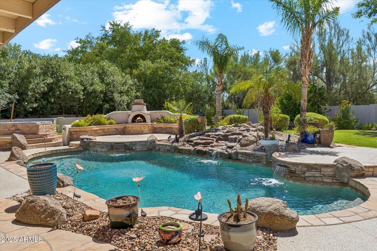 10895 E El Rancho Dr., Scottsdale, AZ 85259