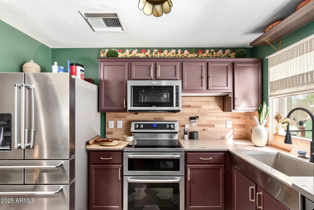 5221 W Columbine Dr., Glendale, AZ 85304