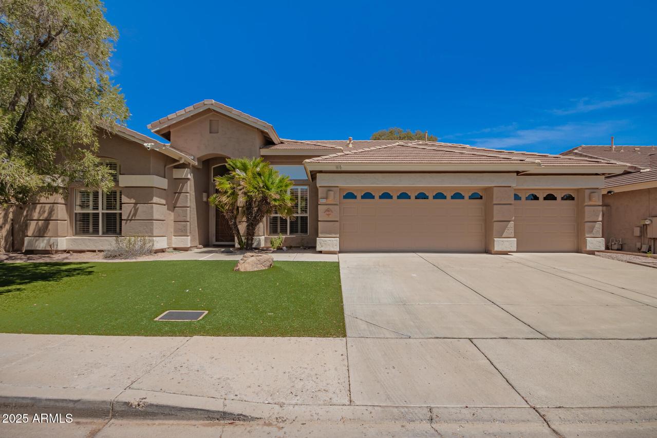 6616 W Robin Ln., Glendale, AZ 85310
