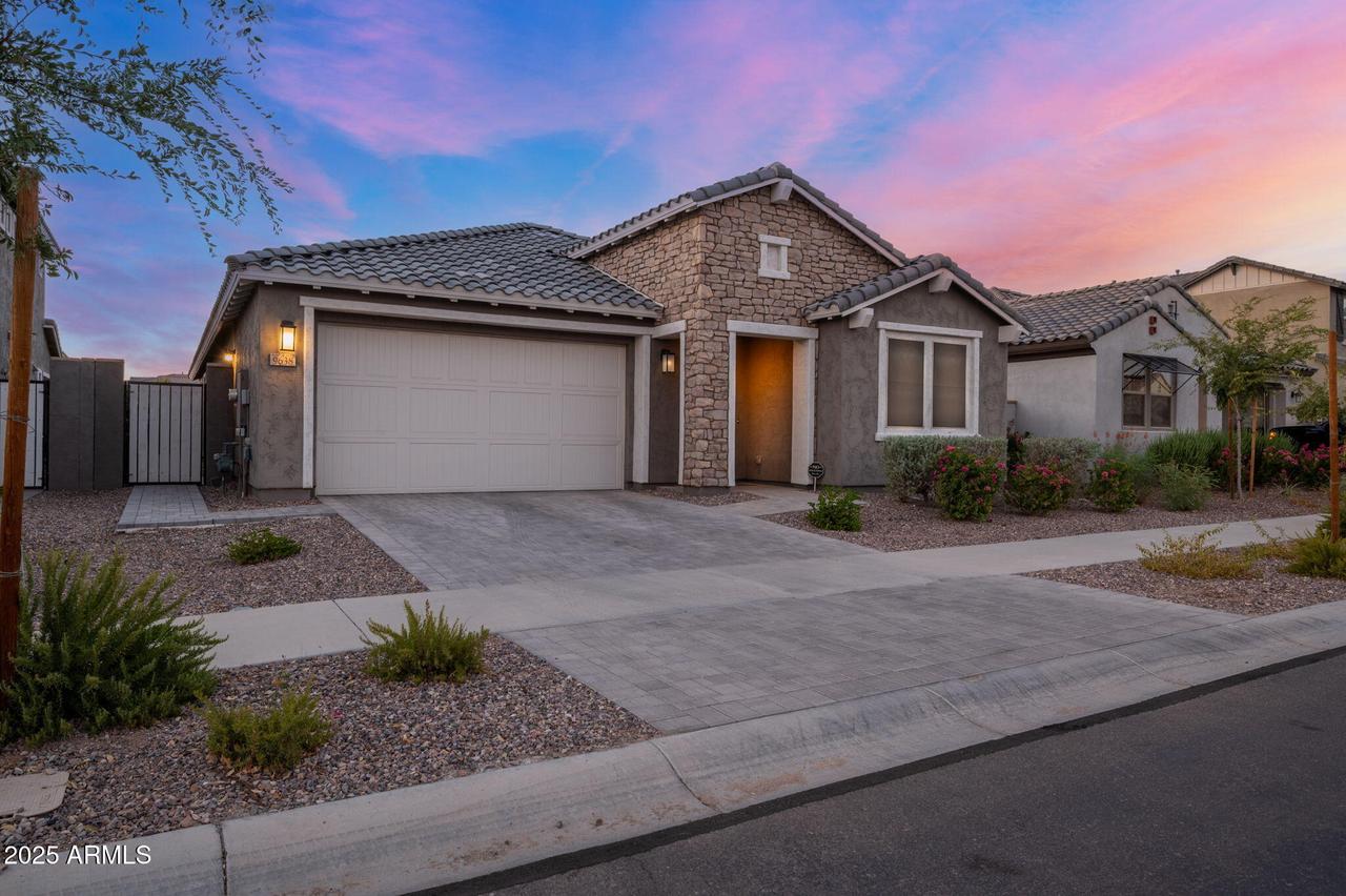 9638 E Spiral Ave., Mesa, AZ 85212