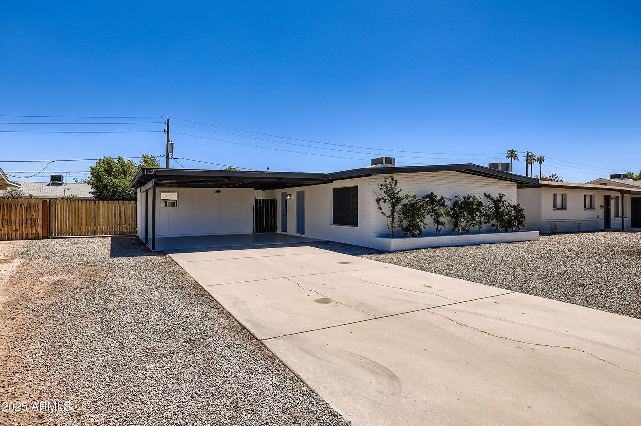 1221 E Broadmor Dr., Tempe, AZ 85282