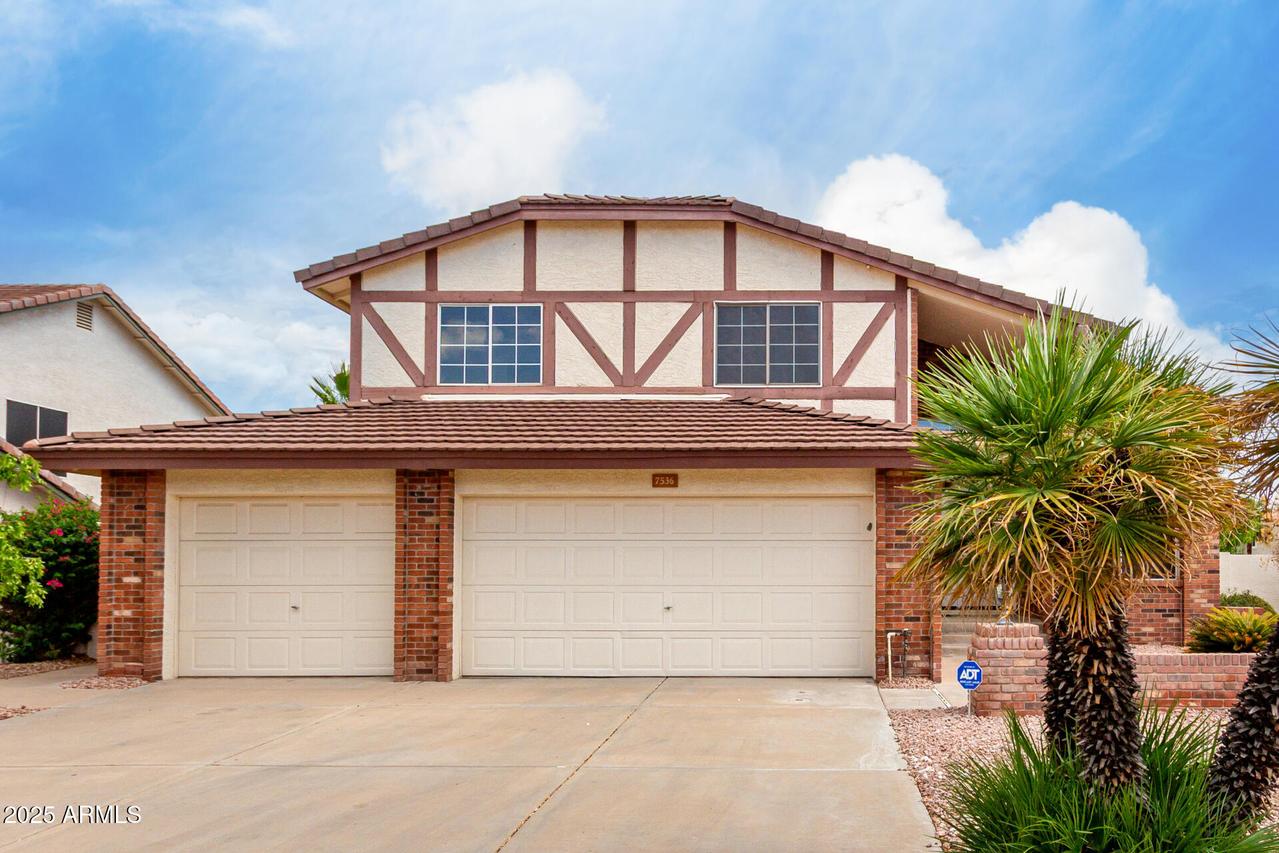 7536 W Mauna Loa Ln., Peoria, AZ 85381