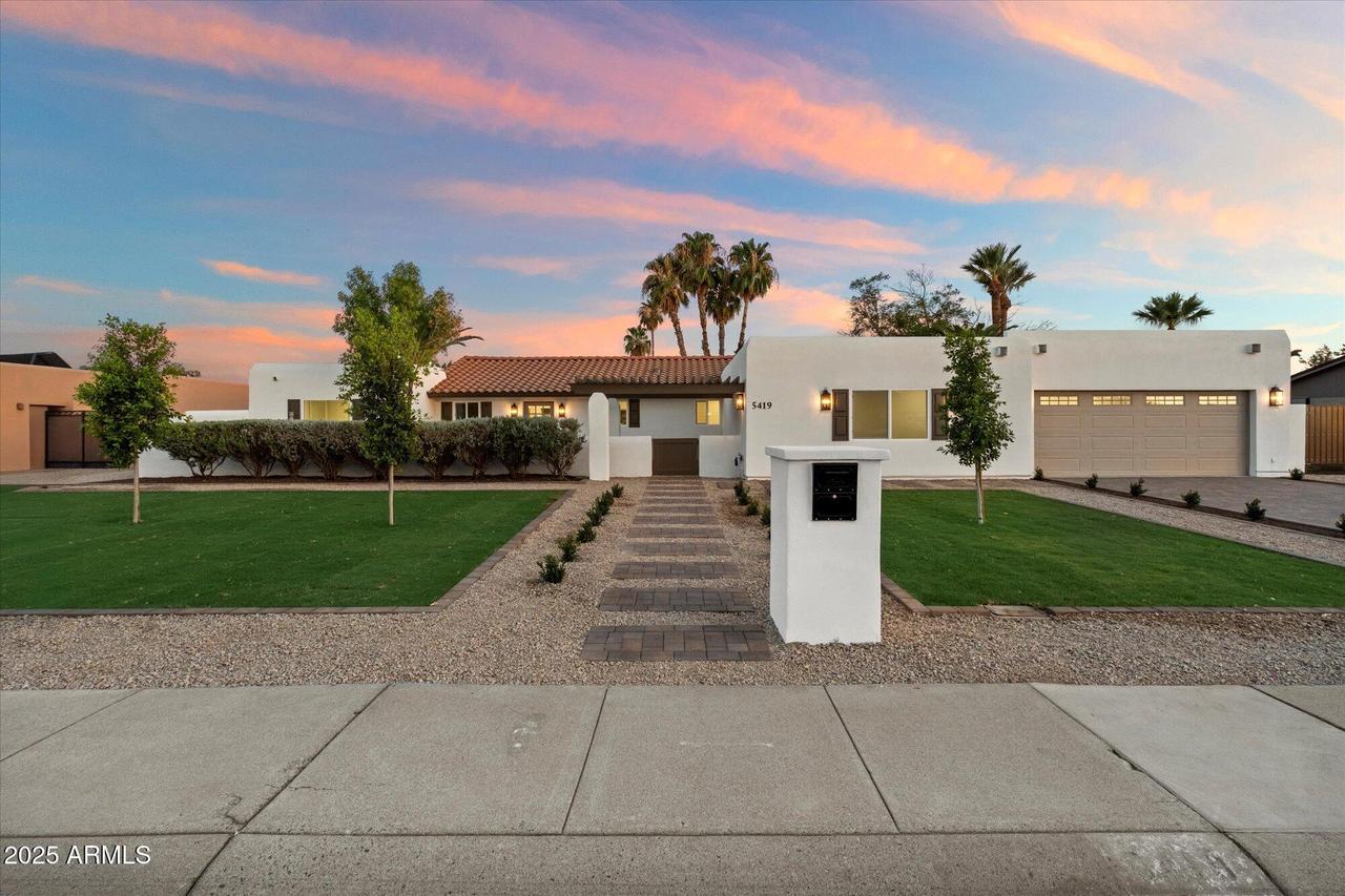 5419 E Everett Dr., Scottsdale, AZ 85254