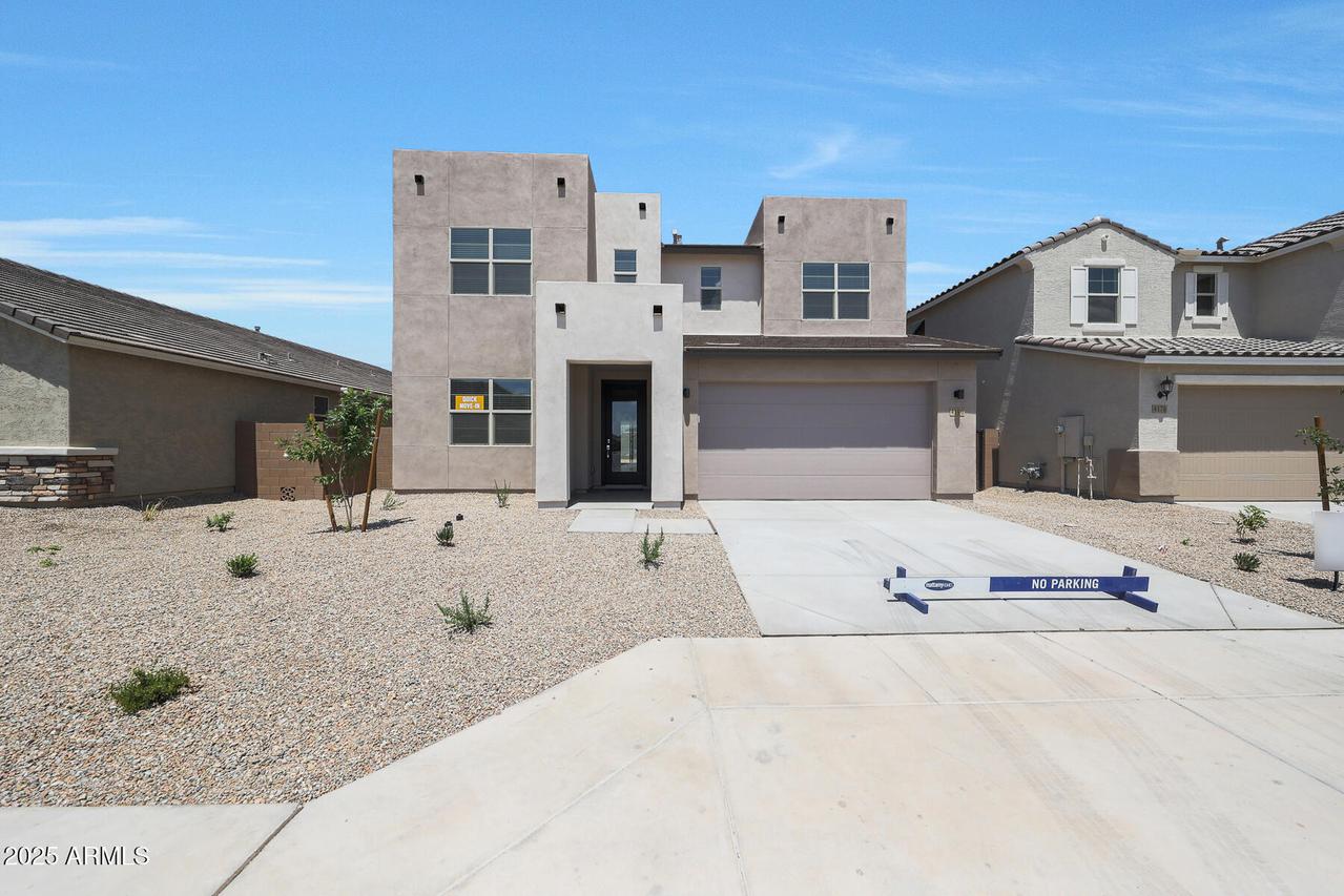 4190 W Brenley Dr., San Tan Valley, AZ 85144