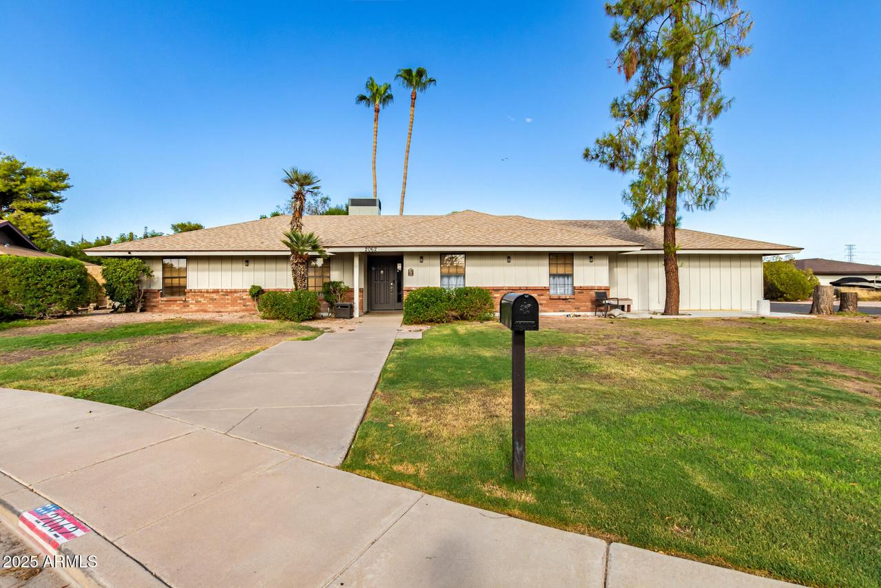 2062 E Downing St., Mesa, AZ 85213