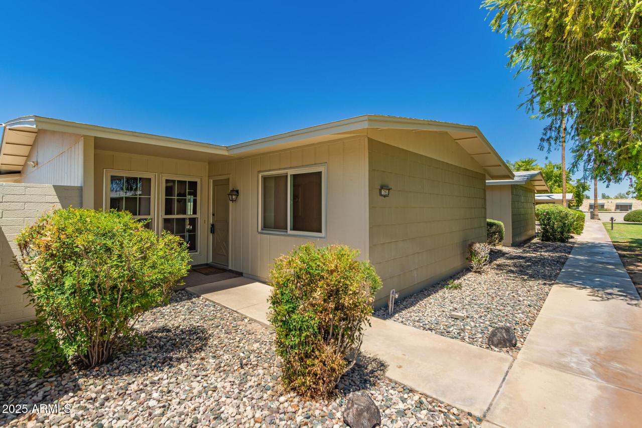 17058 N 106th Ave., Sun City, AZ 85373