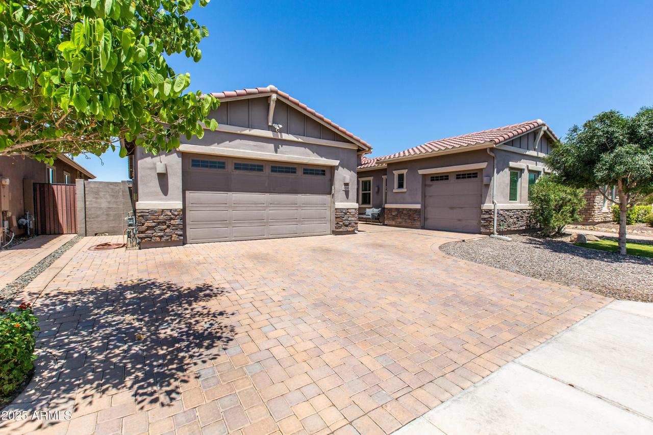 3200 S Pinnacle Dr., Chandler, AZ 85286