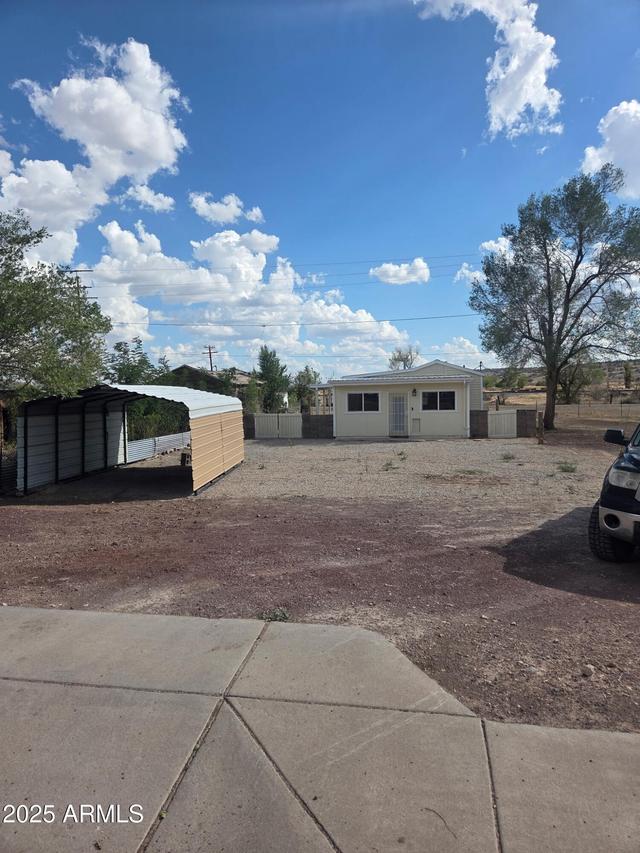 22205 W Old Highway 66 Rd., Seligman, AZ 86337