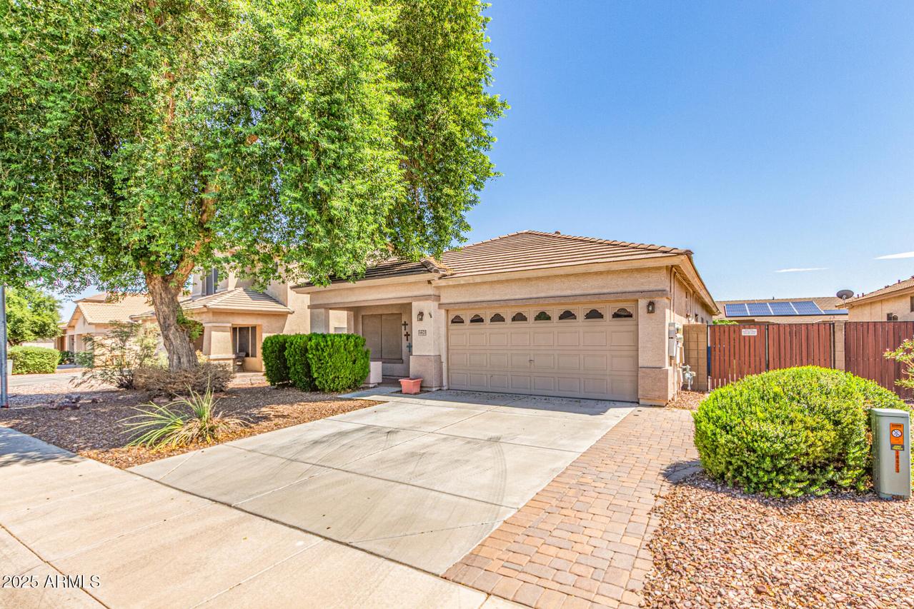 14623 W Hearn Rd., Surprise, AZ 85379