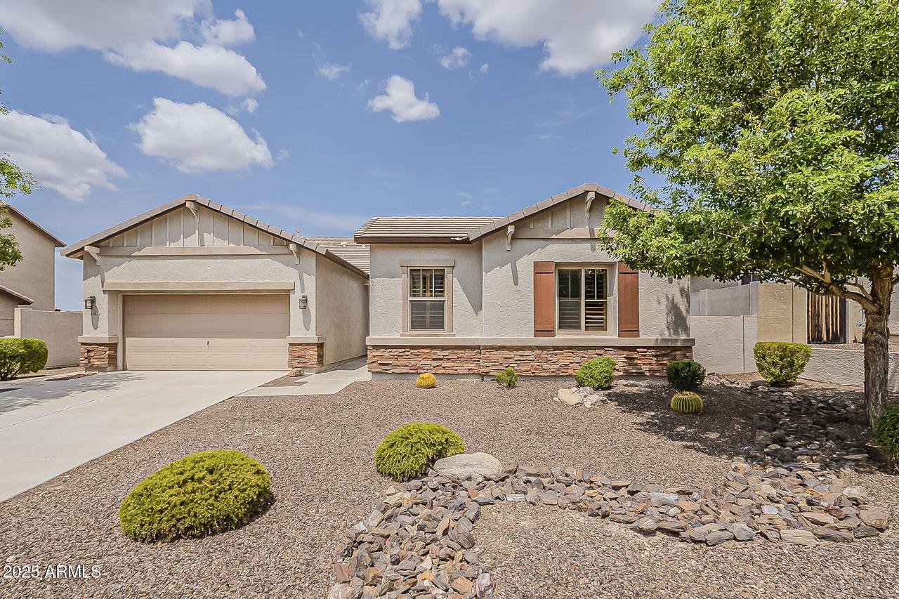 43814 N Ericson Ln., New River, AZ 85087
