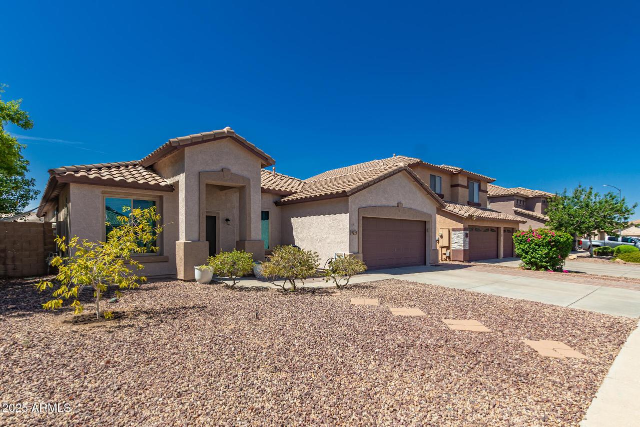 9225 W Melinda Ln., Peoria, AZ 85382
