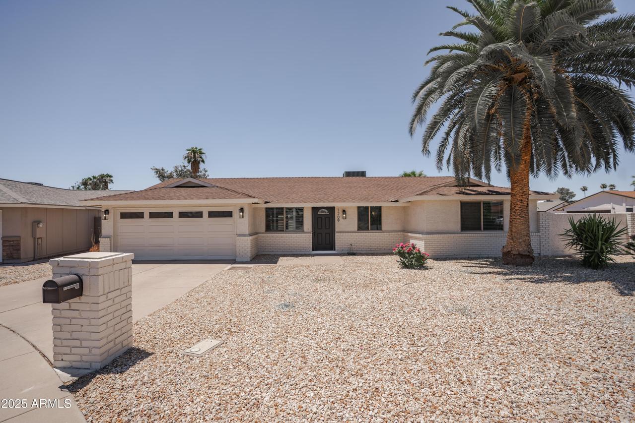 1209 W El Prado Rd., Chandler, AZ 85224