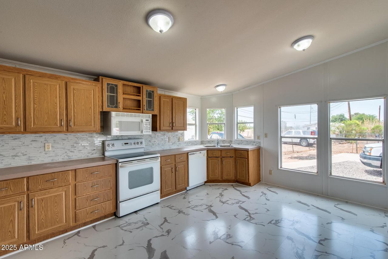 1047 S Main St., Coolidge, AZ 85128