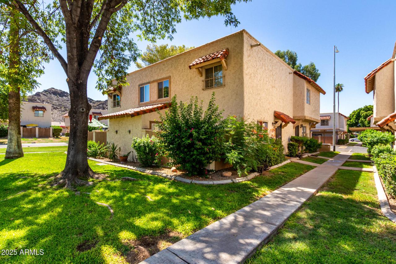 1227 E Townley Ave., Phoenix, AZ 85020
