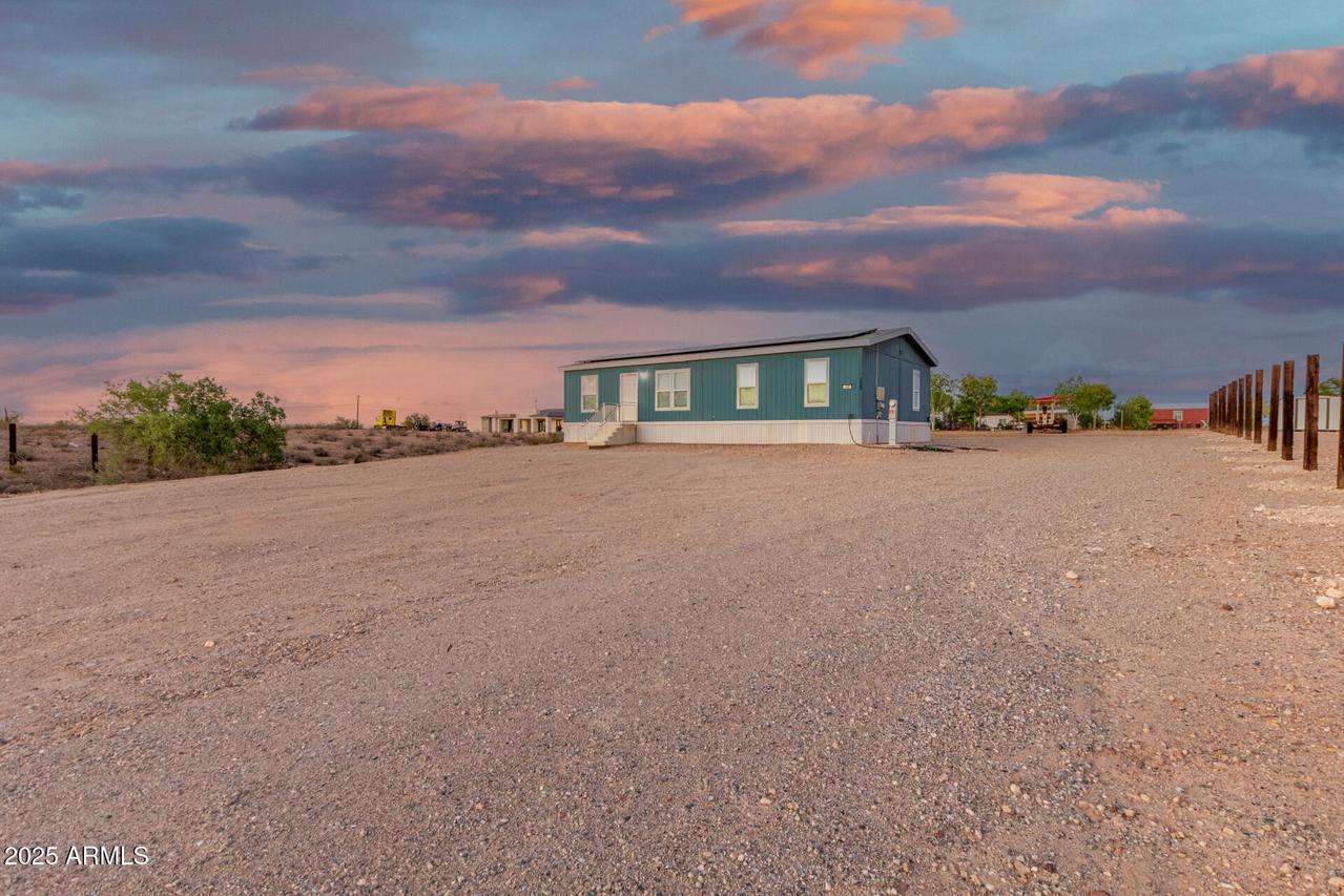 133 N 355th Ave., Tonopah, AZ 85354